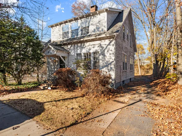 33 Russell Street, Hamden, CT 06517