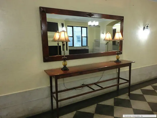 Rented by Sovereign Associates | media 11