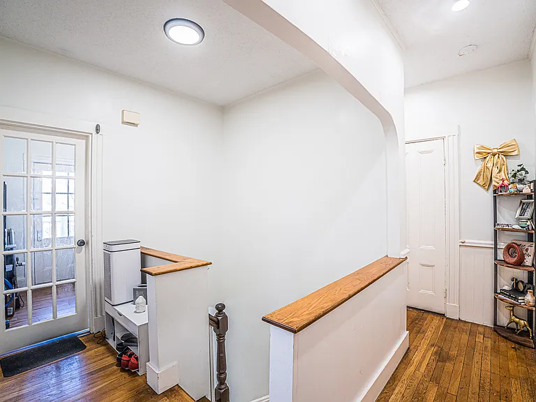 21 Wenham St #2 — Photo 9