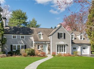 24 Hemlock Dr, Sleepy Hollow, NY 10591