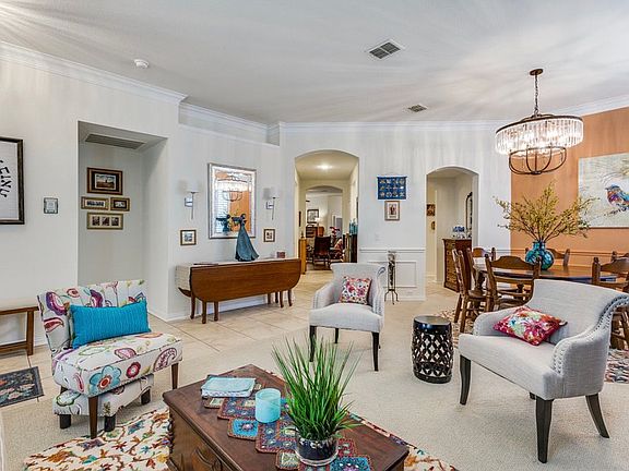 4th image of 1377 Ranch House Dr