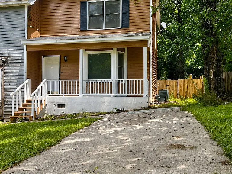 4355 Barrington Pl — Photo 3
