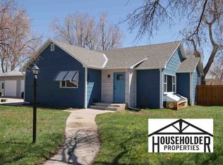 898 Lincoln St, Lander, WY 82520