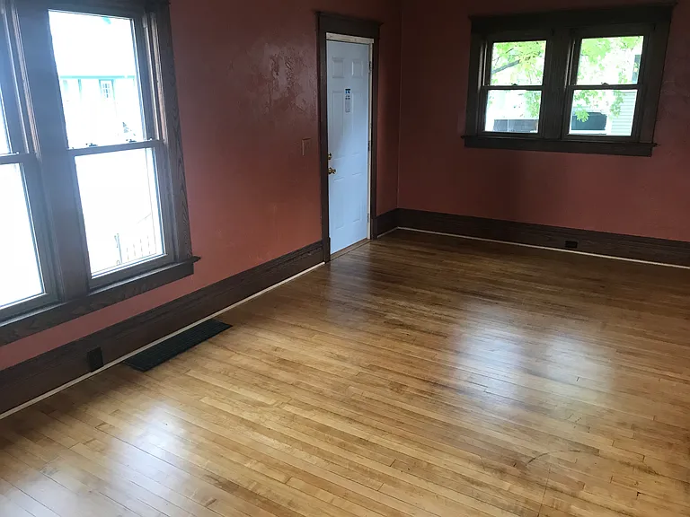 834 Franklin St — Photo 7