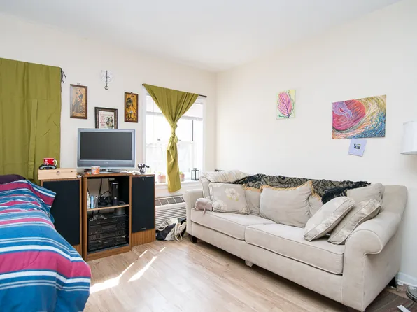 219 S Payne St APT 103, Alexandria, VA 22314