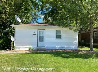 1303 N Oak St, Bloomington, IL 61701