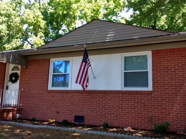 2514 Narrow St, Chesapeake, VA 23324