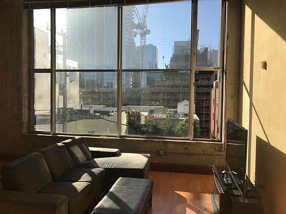 4th image of 346 1st St APT 208