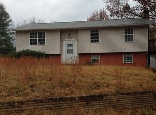 302 Sunbury Ln, Stafford, VA 22556