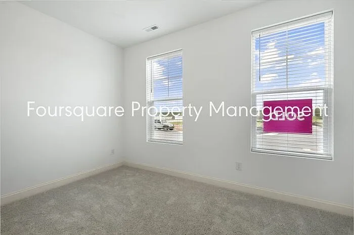 1424 Grove Village Rd — Photo 34