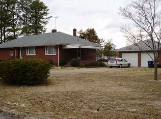 211 Seyler Dr, Petersburg, VA 23805