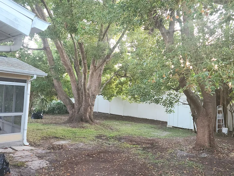 4581 Deltona Blvd — Photo 19