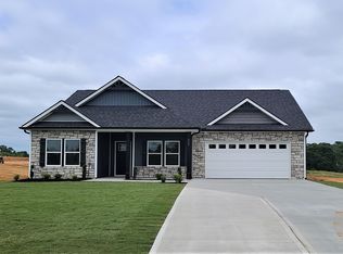 223 R C Thompson Rd, Chesnee, SC 29323