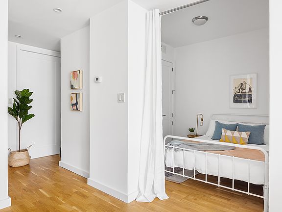 5th image of 500 4th Ave APT 2K