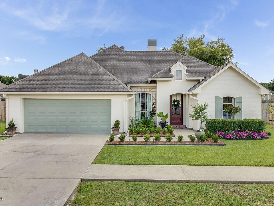 1st image of 109 Magnolia Knee Dr
