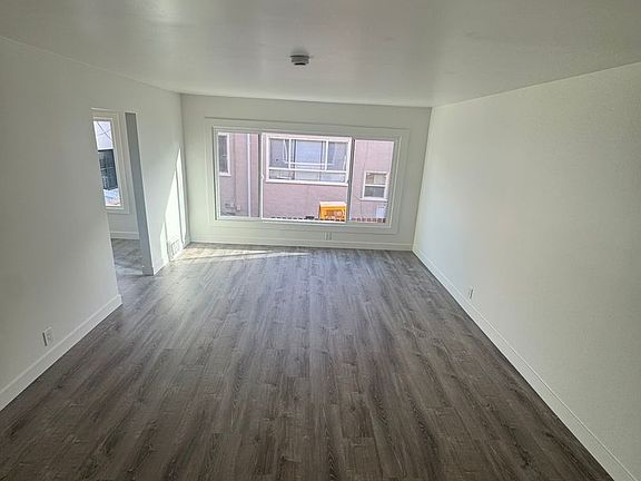 4th image of 208-212 Pinehurst Way #210