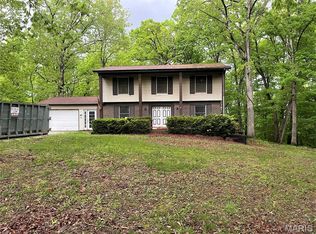 89 Zips Rd, Hawk Point, MO 63349