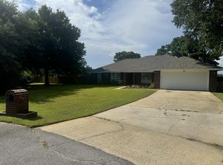 2500 Parkridge Dr, Navarre, FL 32566