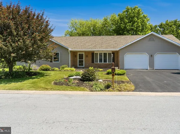 630 Richfield Dr, Lebanon, PA 17042