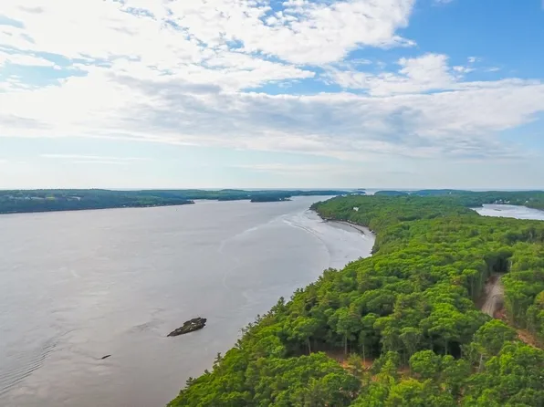 1 Kennebec Shores South Road, Phippsburg, ME 04562