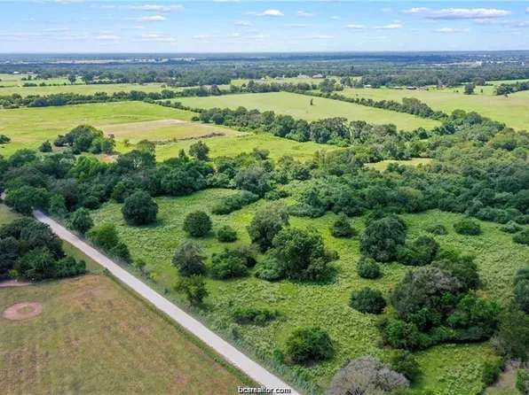 12183 Batson Loop, Normangee, TX 77871