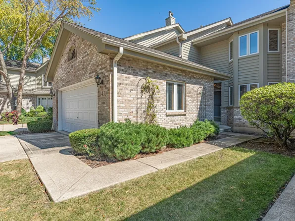 1430 Coventry Ct, Darien, IL 60561