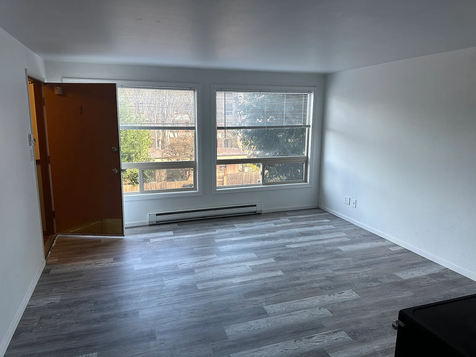 1 bed, 610 sqft, $1,600 — Photo 2