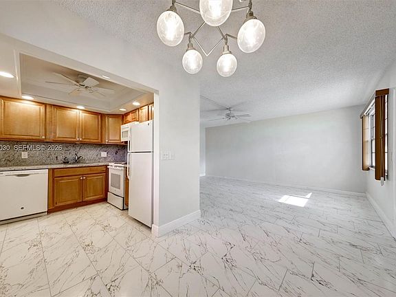 5th image of 36 Islewood Ct #36-B