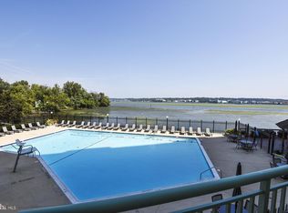 501 Slaters Ln APT 405, Alexandria, VA 22314