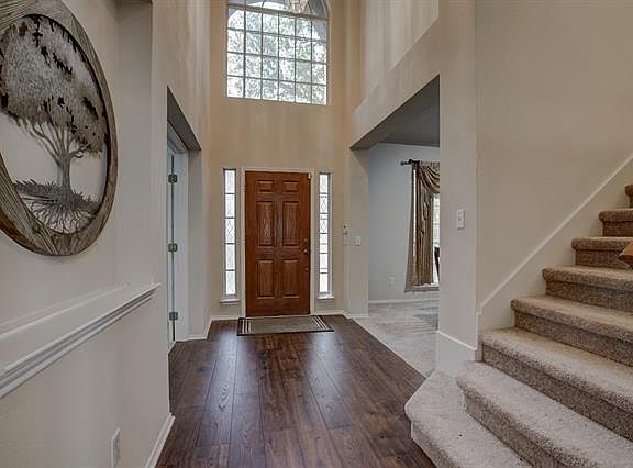5th image of 3609 Almond Ln