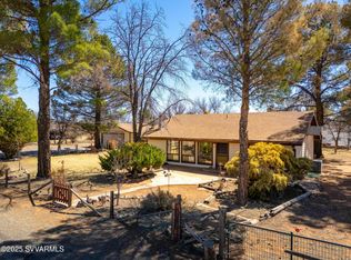 9985 E Willow Dr, Cornville, AZ 86325