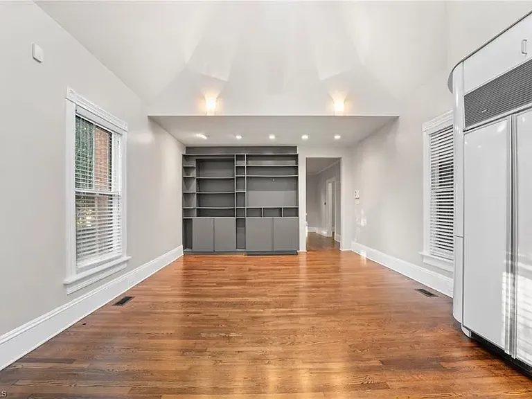 917 Walker Ave — Photo 10