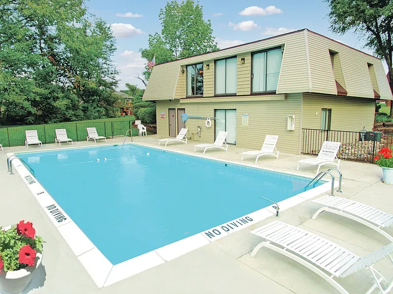 Walnut Hills — Photo 12