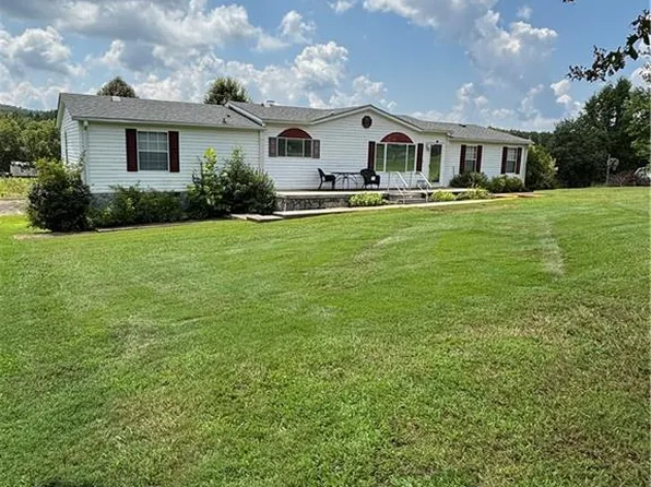 900 Surratt Rd, Denton, NC 27239