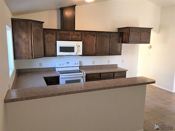 5th image of 744 E Las Brisas Blvd