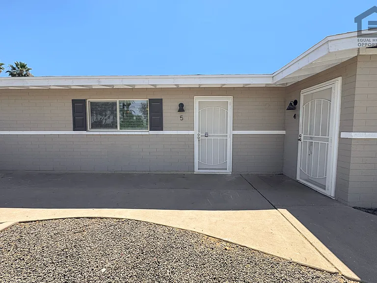 4933 E Willetta St — Photo 10
