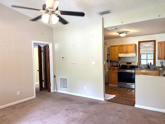 4th image of 333 Riviera Dr