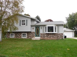 1116 E Thomas St, Manitowoc, WI 54220