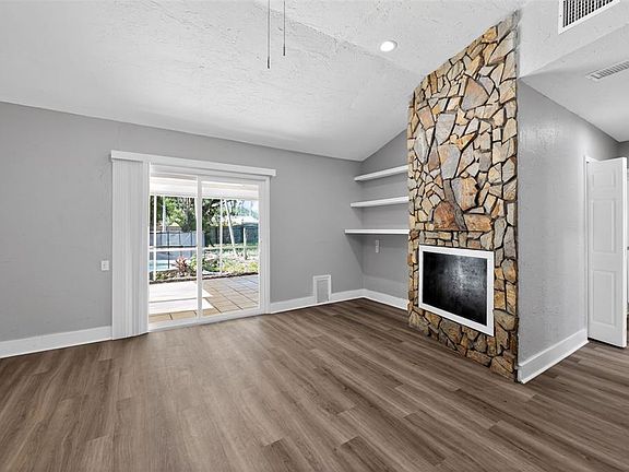 2nd image of 1150 52ND STREET