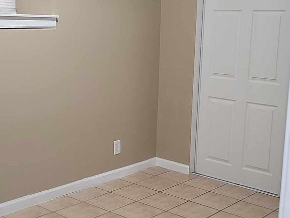 5th image of 4307 W Drummond Pl #G