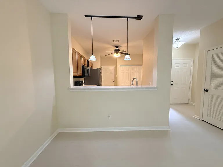 374 Scrub Jay Dr — Photo 9