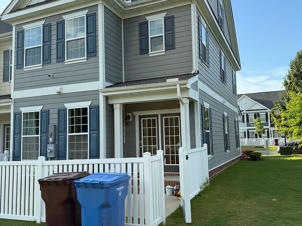 2nd image of 5121 Francisco St