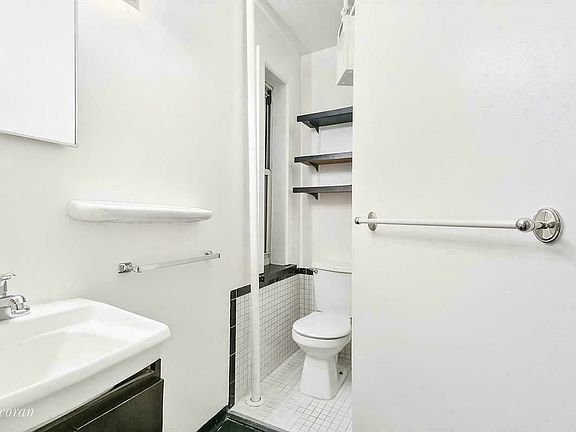 4th image of 308 Mott St APT 1C
