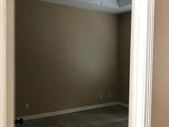 4th image of 2712 E Franklin Ave #2