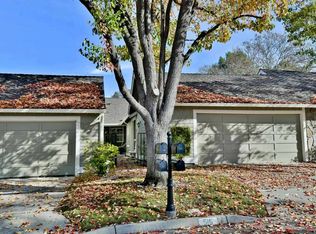 516 Silver Lake Dr, Danville, CA 94526