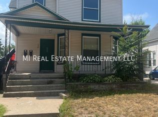 150 W 15th St, Holland, MI 49423