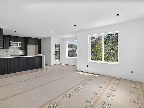 2nd image of 35233 Bayside Gardens Rd