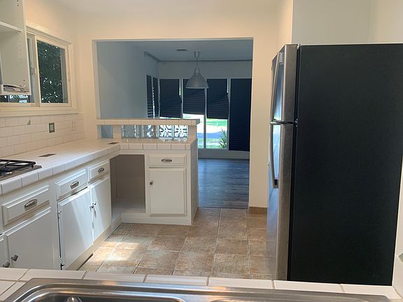 Kitchen to Dining Area