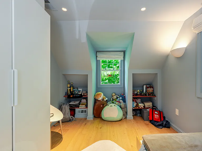 4612 Sedgwick St NW — Photo 11