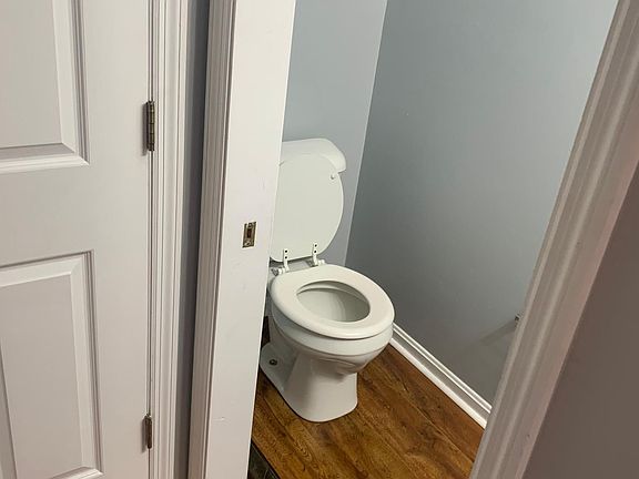 5th image of 2719 Park Ave
